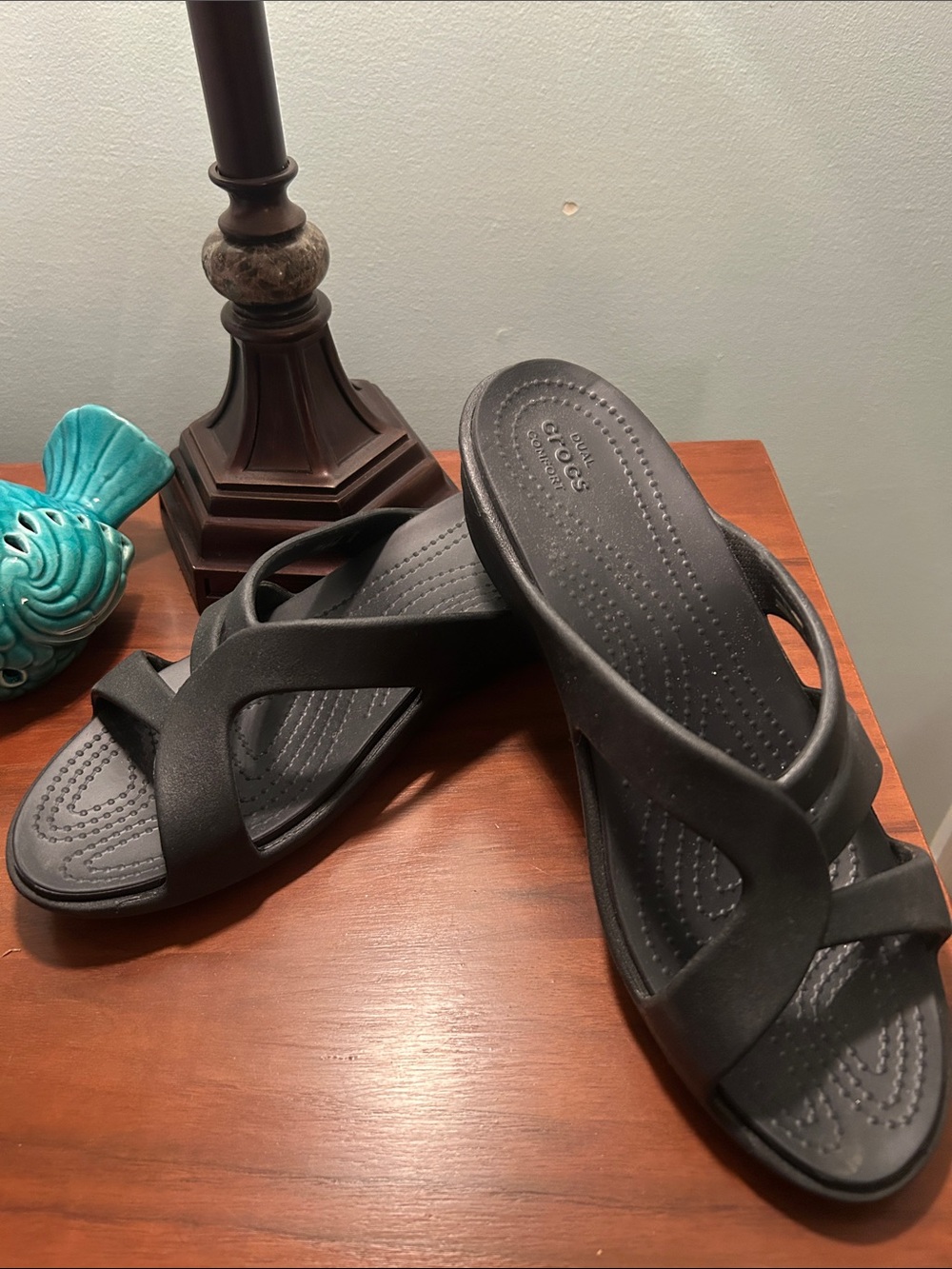 CROCS Black Crisscross Slip-On Sandals